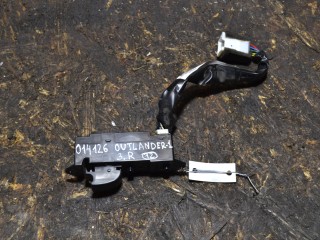 кнопка стеклоподъемника двери задней правой Mitsubishi Outlander 1 поколение 2004, MR502239