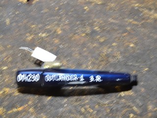 ручка наружная задняя правая Mitsubishi Outlander 1 поколение 2004