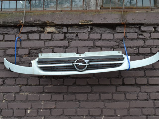 решетка радиатора Opel Vivaro A (2001 - 2006), 91166765