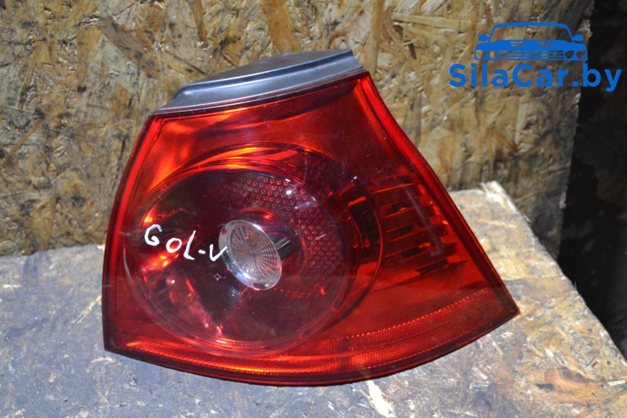 фонарь задний правый Volkswagen Golf 5 поколение (2003 - 2009), хетчбэк 5 дв., 1K6945096N - фото №1
