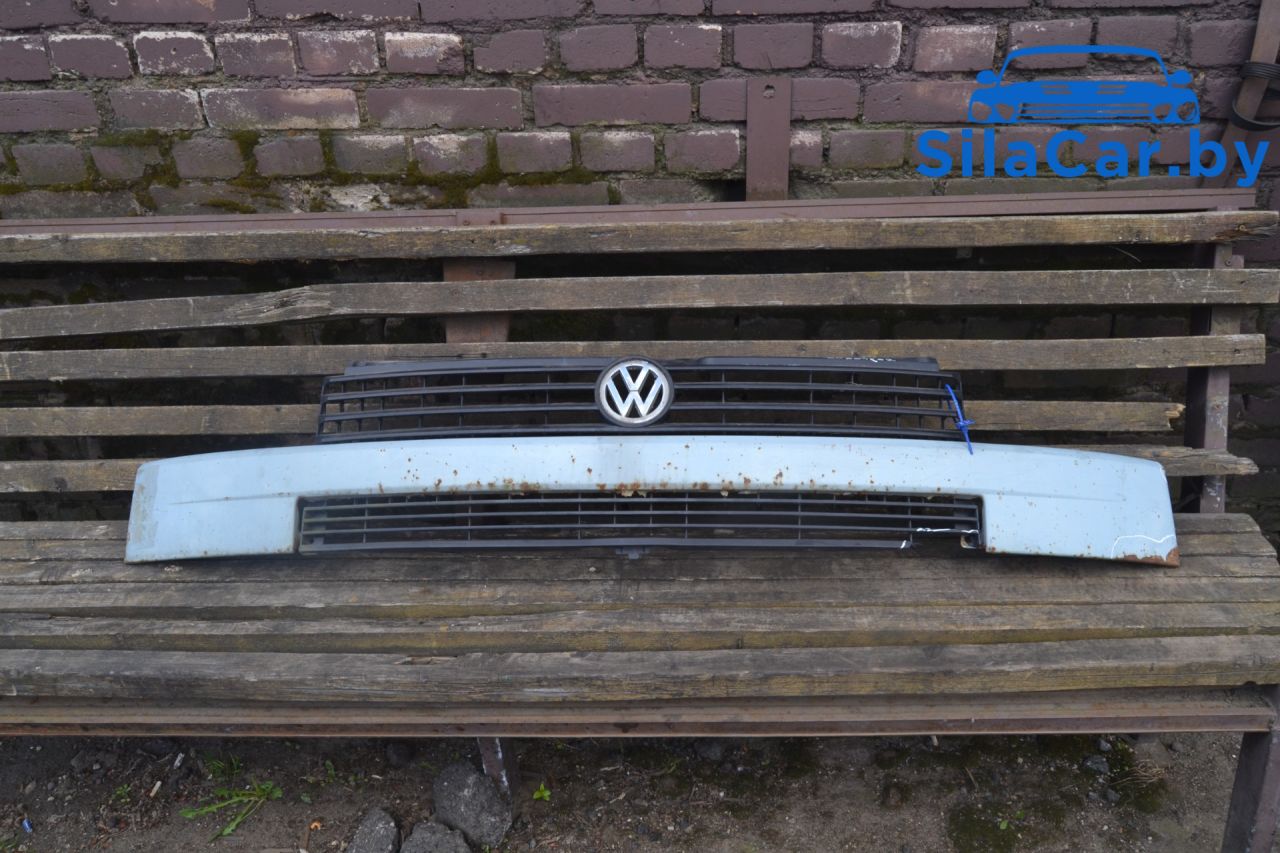 решетка радиатора Volkswagen Transporter T4 (1990 - 2003) - фото №1