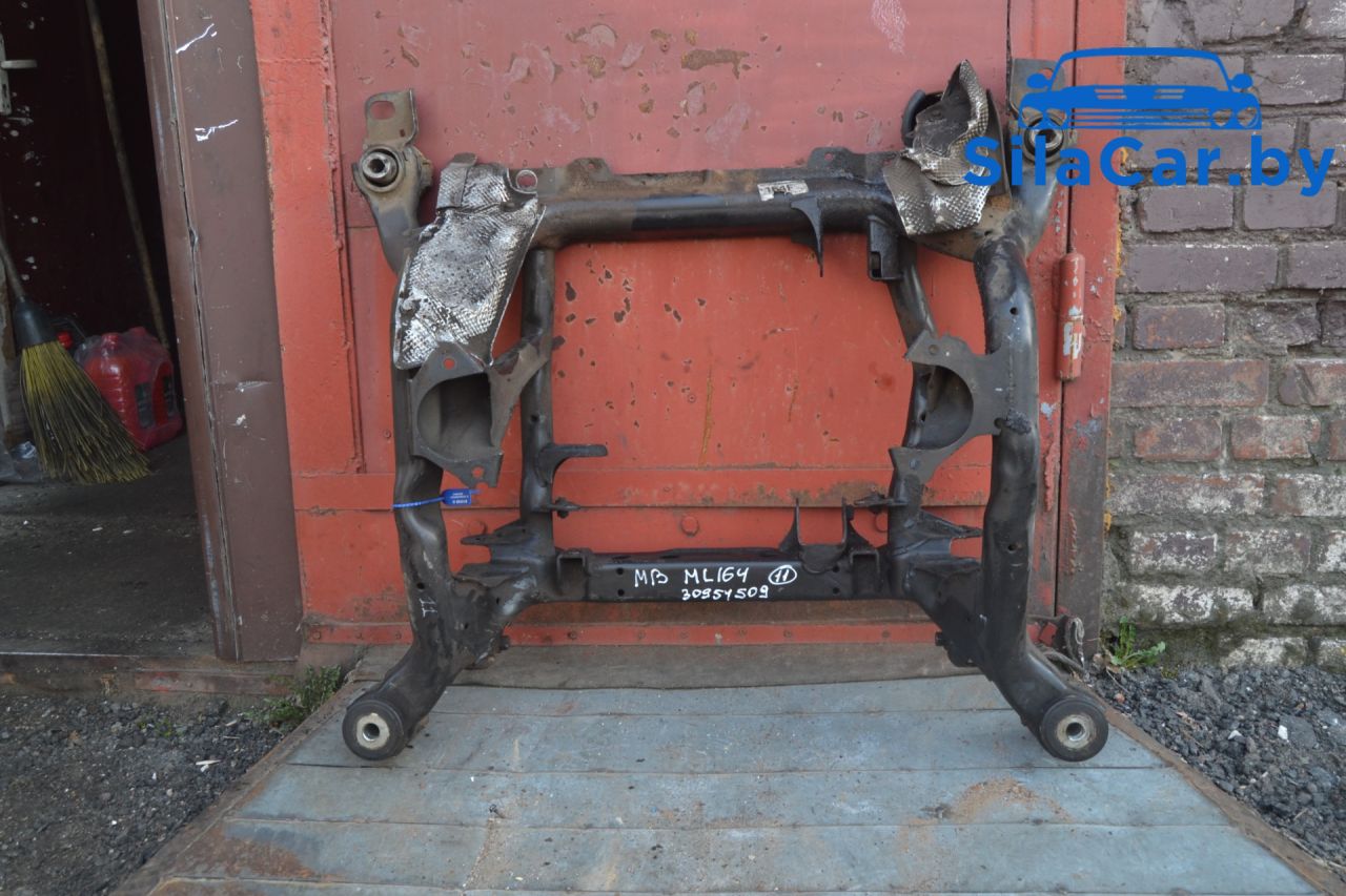 балка подвески передняя (подрамник) Mercedes-Benz M-Класс W164 (2005 - 2008), 3.0 л., CDi, OM 642.940, дизель, АКПП - фото №1