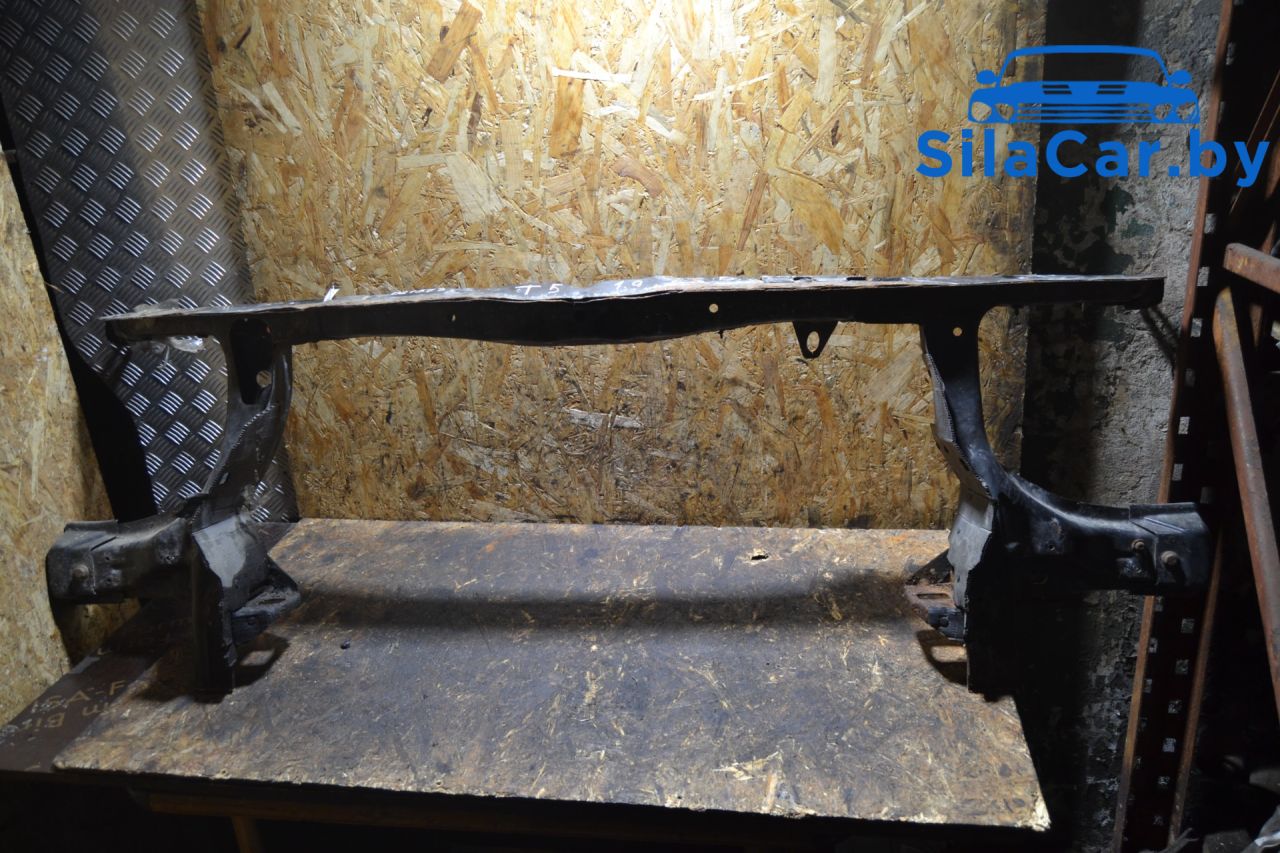 передняя панель крепления облицовки (телевизор) Volkswagen Transporter T5 2007, 1.9 л., дизель - фото №1