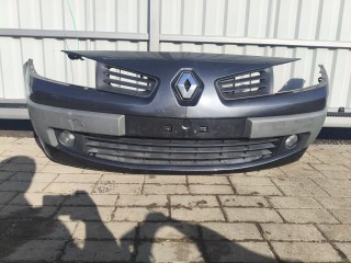 бампер передний Renault Megane 2 поколение [рестайлинг] (2006 - 2012)