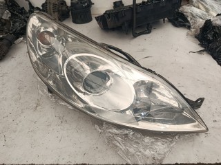 фара правая Peugeot 407 1 поколение (2004 - 2010), 9660235980