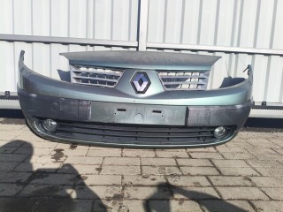 бампер передний Renault Scenic 2 поколение (2003 - 2006)