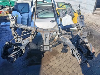 балка подвески задняя Hyundai Trajet 1 поколение [рестайлинг] (2004 - 2007), 2.0 л., дизель