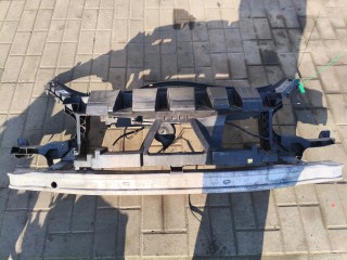 передняя панель крепления облицовки (телевизор) Renault Scenic 2 поколение (2003 - 2006), 8200137495