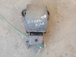 подушка крепления двигателя Nissan X-Trail T30 (2000 - 2004), 2.2 л., дизель