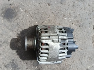 генератор Renault Megane 3 поколение (2008 - 2014), 1.6 л., дизель, 231007033R