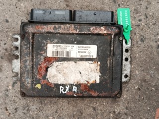 блок управления двигателем Renault Scenic RX4 1 поколение (1996 - 1999), 8200048226