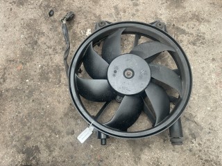 вентилятор радиатора Peugeot 508 1 поколение (2010 - 2014), 9682954580