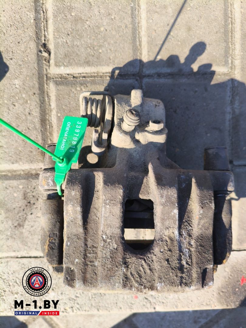 суппорт задний левый Renault Laguna 2 поколение (2001 - 2005) - фото №1