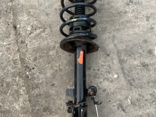 стойка передняя левая Renault Scenic RX4 1 поколение (1996 - 1999), 2.0 л., бензин