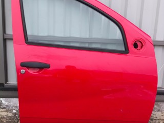 дверь передняя левая Renault Sandero 1 поколение (2009 - 2014)