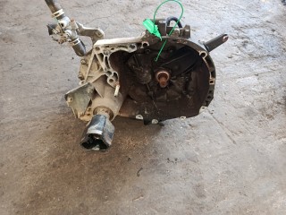 КПП механическая (МКПП) Renault Clio 2 поколение 2002, 1.5 л., дизель, JB3980