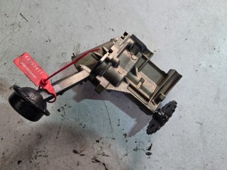 насос масляный Renault Scenic 2 поколение [рестайлинг] (2006 - 2010), 1.5 л., дизель, 8200307174