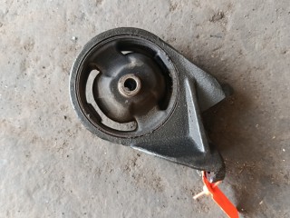 подушка крепления двигателя Hyundai Trajet 1 поколение [рестайлинг] (2004 - 2007), 2.0 л., дизель