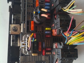 блок предохранителей Citroen C5 2 поколение (2008 - 2017), BSMR02, 9667044980