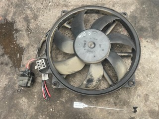 вентилятор радиатора Renault Megane 3 поколение (2008 - 2014), 214810898R