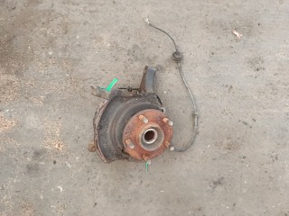 ступица передняя правая Nissan X-Trail T30 [рестайлинг] (2004 - 2007), 2.2 л., дизель