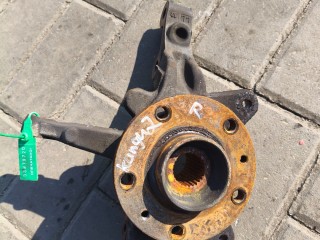 ступица передняя правая Renault Kangoo 2 поколение [рестайлинг] (2013 - 2026)
