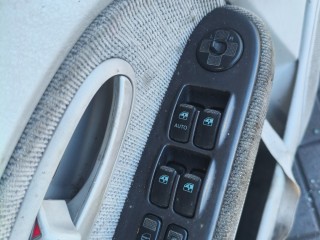 блок управления стеклоподъемниками Hyundai Trajet 1 поколение [рестайлинг] (2004 - 2007)
