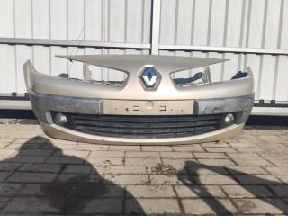 бампер передний Renault Megane 2 поколение [рестайлинг] (2006 - 2012), 8200484322