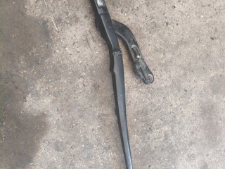 щеткодержатель (поводок стеклоочистителя, дворник) BMW 7 серия E65/E66/E67 (2001 - 2005)