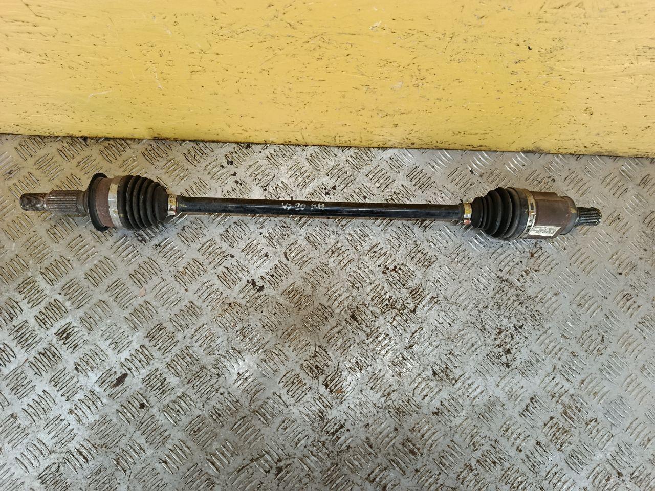 полуось задняя (приводной вал, ШРУС) Chevrolet Equinox 3 поколение 2020, 1.5 л., бензин, АКПП, полный подключаемый привод, 84241269 - фото №1