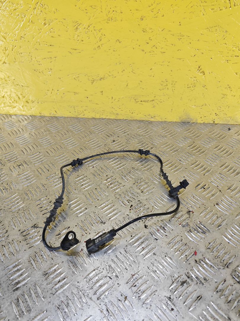 датчик ABS Cadillac XT6 1 поколение 2022, 3.6 л., бензин, АКПП, внедорожник 5 дв., полный подключаемый привод, 85580664 - фото №1