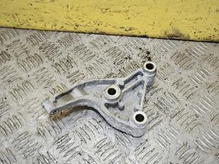 кронштейн КПП Chevrolet Equinox 3 поколение [рестайлинг] 2024, 1.5 л., бензин, АКПП, красный, полный подключаемый привод, 531170227