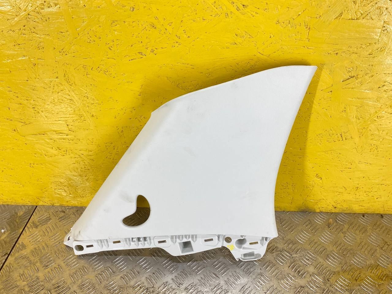 обшивка багажника Ford Bronco Sport 1 поколение 2021, 1.5 л., бензин, АКПП, полный подключаемый привод - фото №1