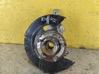 кулак поворотный правый Chevrolet Equinox 3 поколение 2018, 1.5 л., бензин