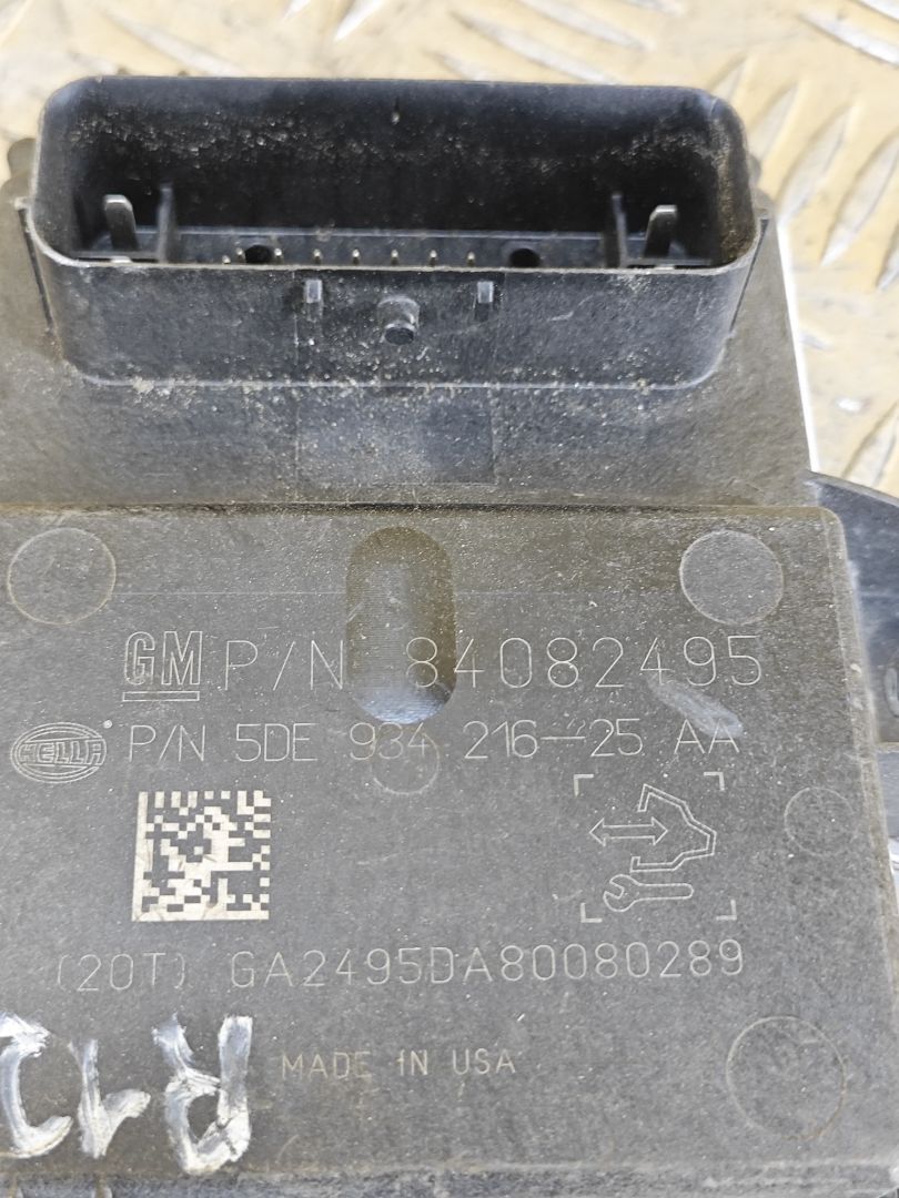 блок управления топливным насосом Buick Encore 1 поколение 2015, 1.4 л., LFF, бензин, АКПП, внедорожник 5 дв., 22874299 - фото №1