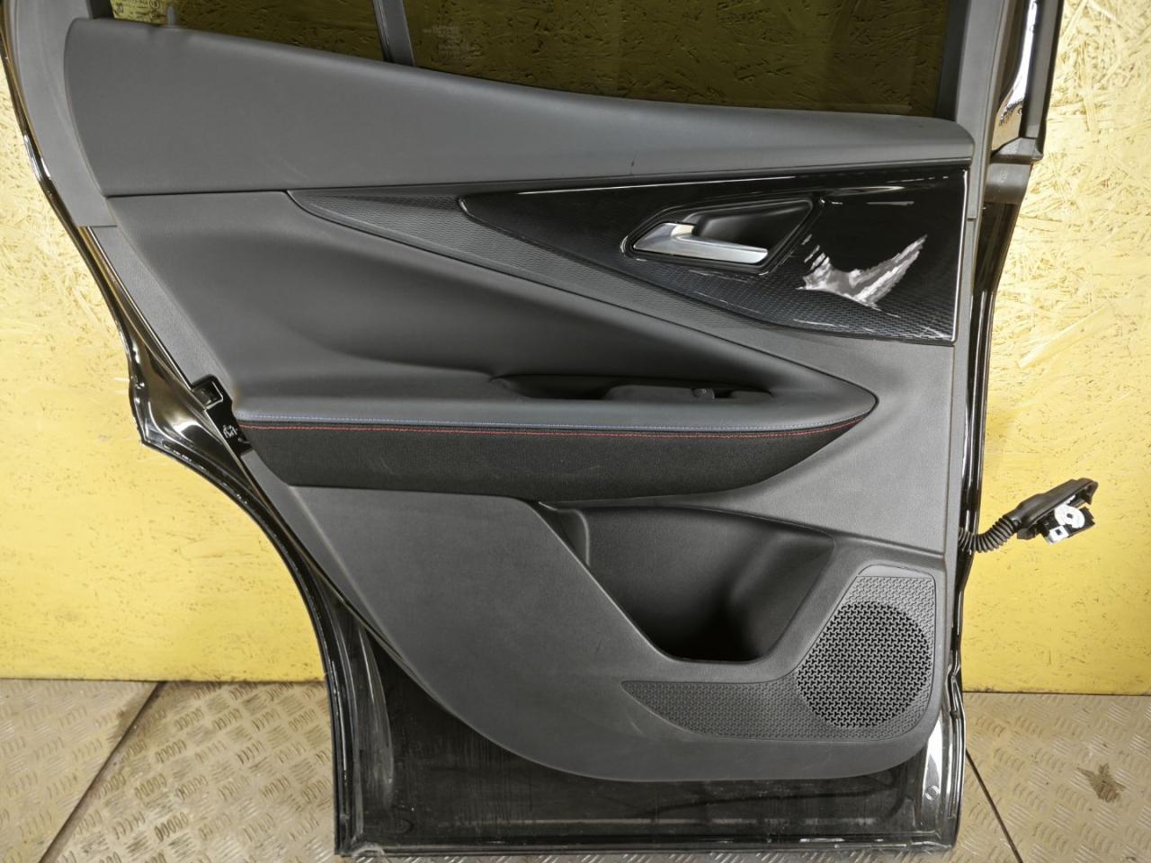 обшивка двери задняя левая Chevrolet Blazer EV 1 поколение 2025, электро, черный, внедорожник 5 дв., полный подключаемый привод - фото №1