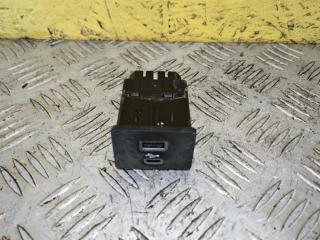 разъем AUX / USB Ford Escape 4 поколение CX482 [рестайлинг] 2023, 1.5 л., бензин, АКПП, синий, внедорожник 5 дв., полный подключаемый привод, ML3T-14F014-AC