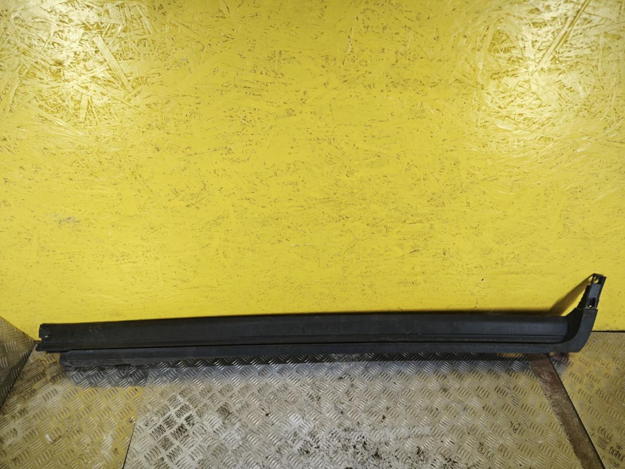 накладка на порог Ford Escape 4 поколение CX482 2020, 1.5 л., белый, полный подключаемый привод - фото №1