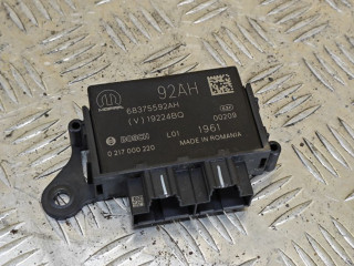 блок комфорта Jeep Grand Cherokee 5 поколение 2022, 3.6 л., бензин, АКПП, белый, полный привод, 68375592AH