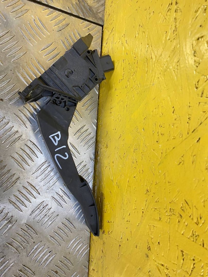 педаль Ford Bronco Sport 1 поколение 2021, 1.5 л., бензин, АКПП, полный подключаемый привод, LX619F836 - фото №1