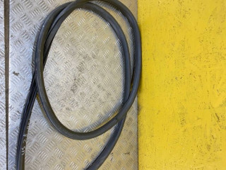 уплотнитель двери Chevrolet TrailBlazer 3 поколение 2022, 1.3 л., L3T, бензин, АКПП, черный, внедорожник 5 дв., передний привод