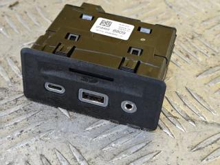 разъем AUX / USB GMC Terrain 2 поколение [рестайлинг] 2022, 1.5 л., бензин, АКПП, черный, внедорожник 5 дв., передний привод, 84698809