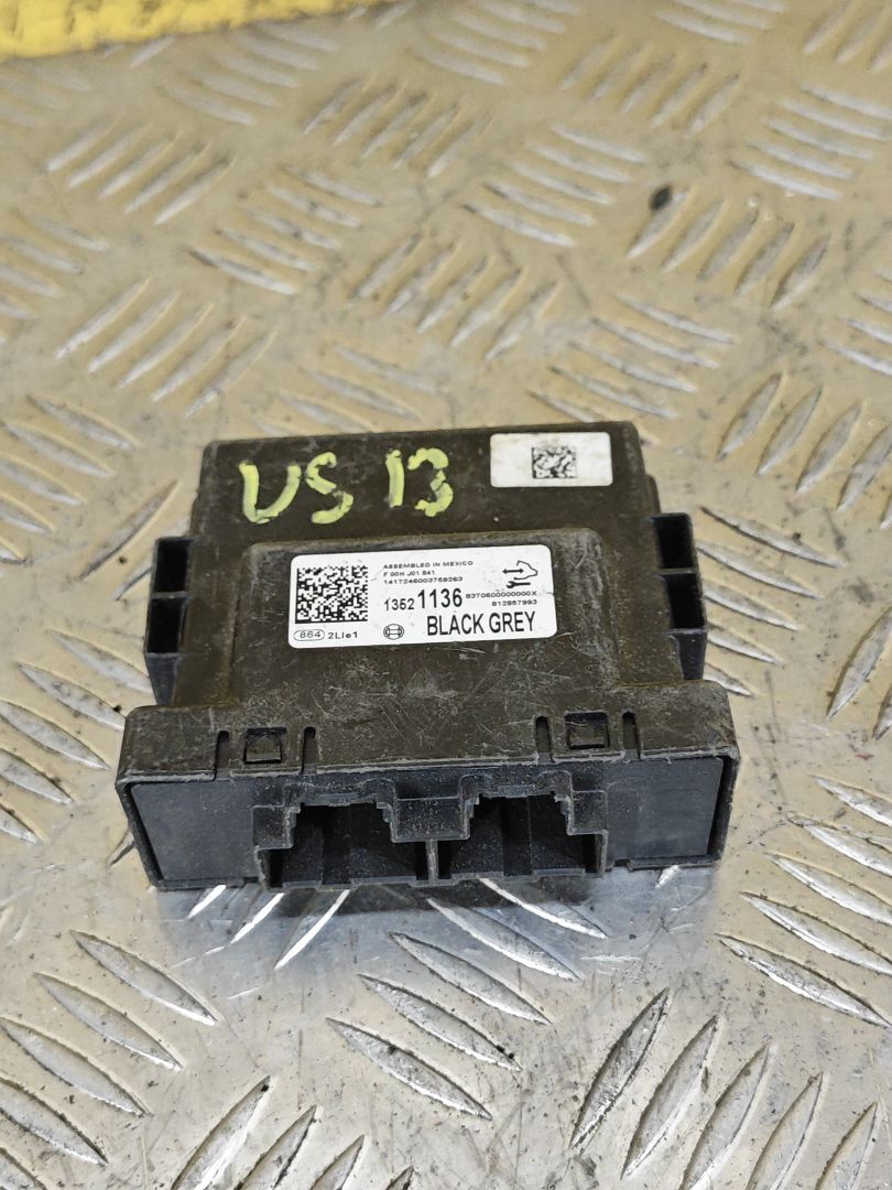 Блок управления бесключевым доступом Buick Regal 6 поколение 2018, 2.0 л., бензин, лифтбэк, 13521136 - фото №1