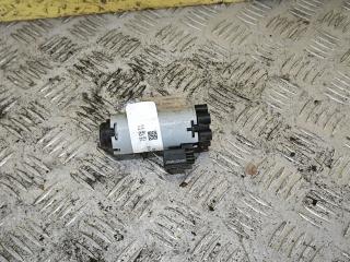 моторчик регулировки сиденья Ford Escape 4 поколение CX482 2020, 1.5 л., белый, полный подключаемый привод, 0390204173