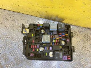 блок предохранителей Chevrolet TrailBlazer 3 поколение 2022, 1.3 л., L3T, бензин, АКПП, черный, внедорожник 5 дв., передний привод, 42778908