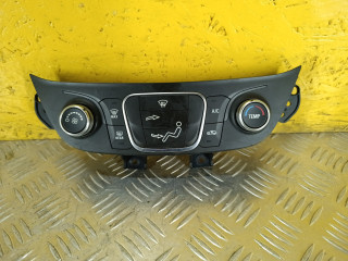 блок управления печки / климат-контроля Chevrolet Equinox 3 поколение 2019, 1.5 л., бензин, белый, внедорожник 5 дв., 84422503