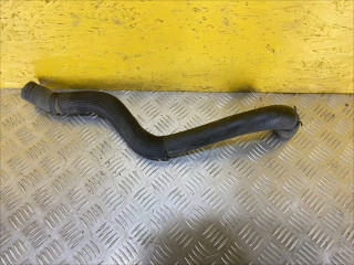 патрубок радиатора Chevrolet TrailBlazer 3 поколение 2022, 1.3 л., L3T, бензин, АКПП, черный, внедорожник 5 дв., передний привод, 42782089