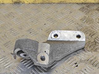 кронштейн КПП Chevrolet Equinox 3 поколение [рестайлинг] 2022, 1.5 л., бензин, АКПП, полный подключаемый привод, 84338109