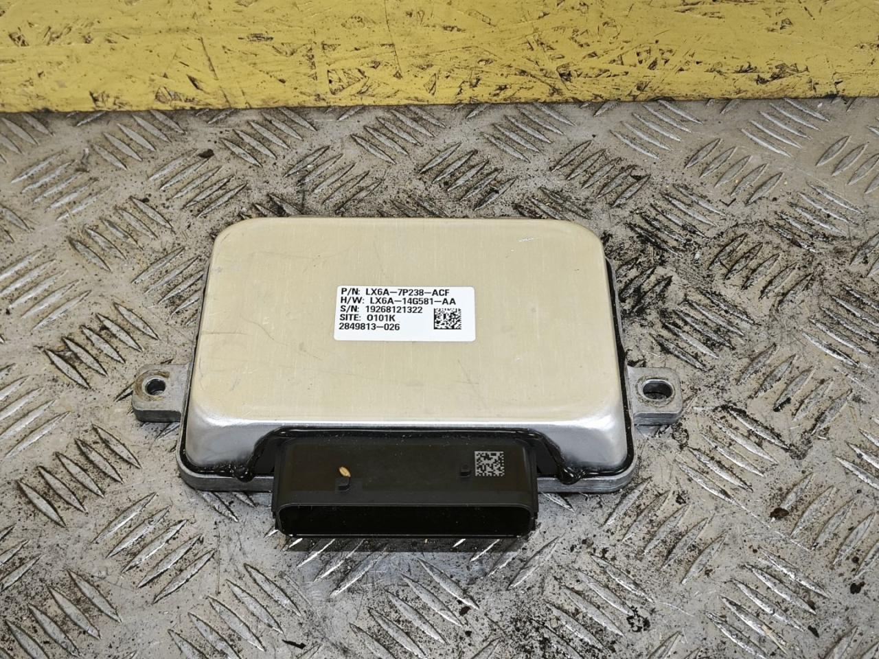 блок управления АКПП Ford Escape 4 поколение CX482 2020, 1.5 л., белый, полный подключаемый привод, LX6A-7P238-ACF - фото №1