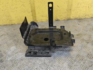 полка аккумулятора Chevrolet Equinox 3 поколение [рестайлинг] 2024, 1.5 л., бензин, АКПП, красный, полный подключаемый привод, 84618340